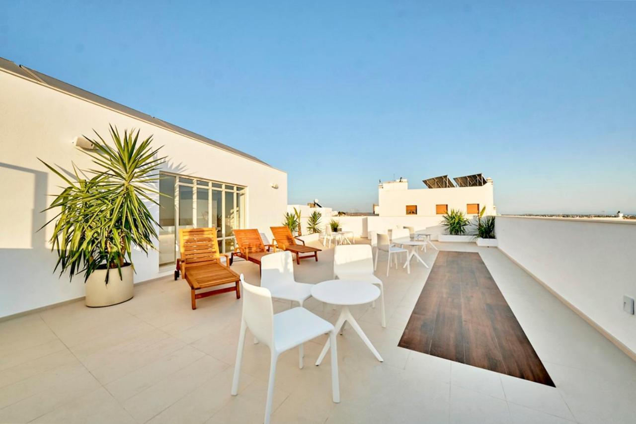 Hostal Pericon Conil De La Frontera Exterior photo